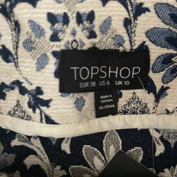 Jones NY Sport NWOT semi sheer button down top long sleeved L (pairing) - Picture 11 of 13